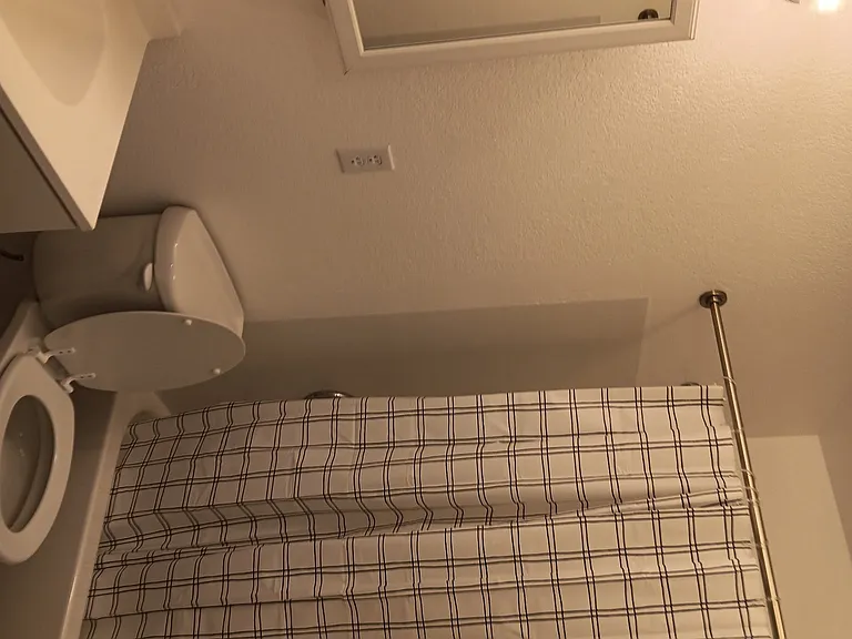 Eagle Crest Manor — Photo 15