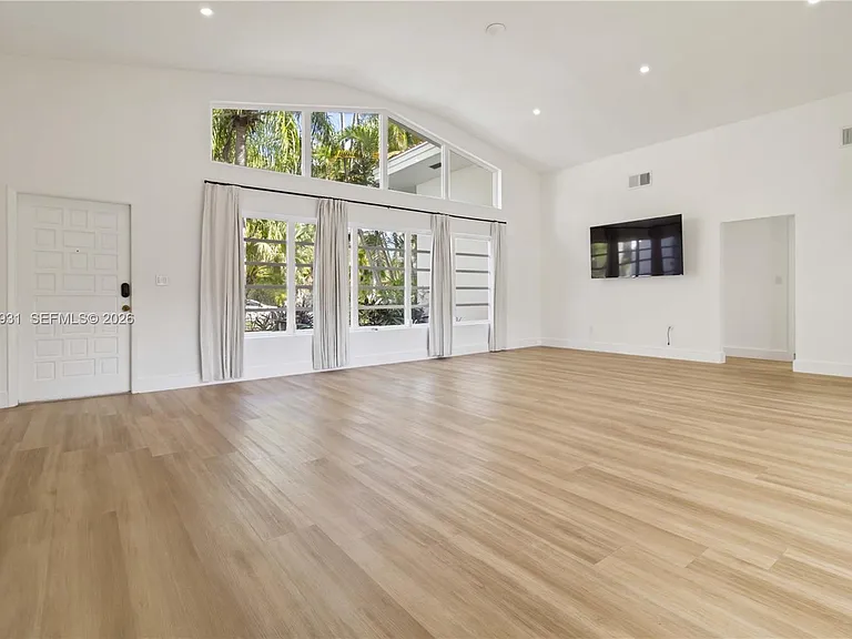 900 Belle Meade Island Dr — Photo 3