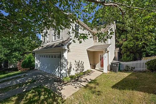 10208 Old Carolina Dr Photo 1