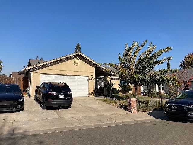 1st image of 679 Germaine Dr