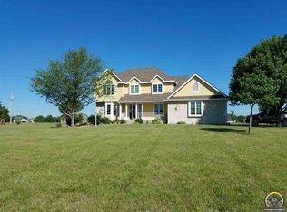 1841 SW West Trail Rd, Topeka, KS 66615