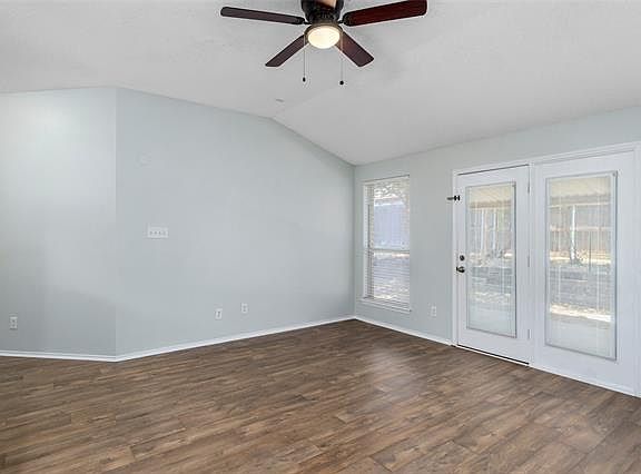 4th image of 2705 Briscoe Dr