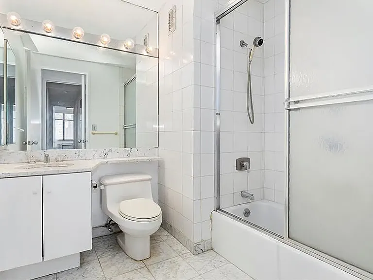 30 W 61st St #12D — Photo 5