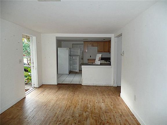 5th image of 3379 SW Cornell Ave