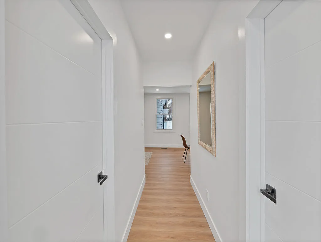 20 Hill Street — Photo 3