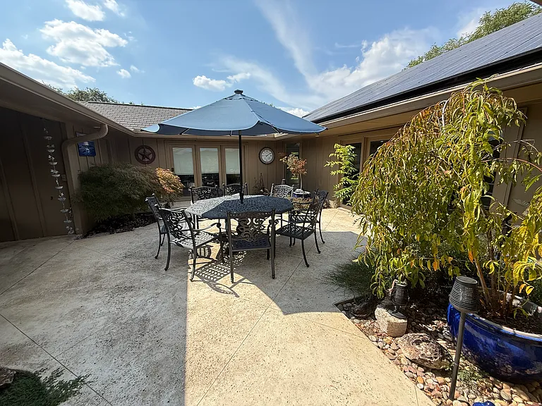 2328 Brennan Dr — Photo 6
