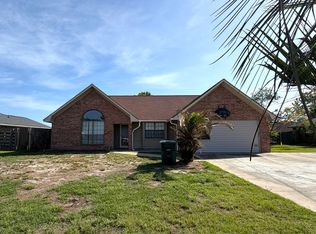 911 Black Willow Dr, Hinesville, GA 31313