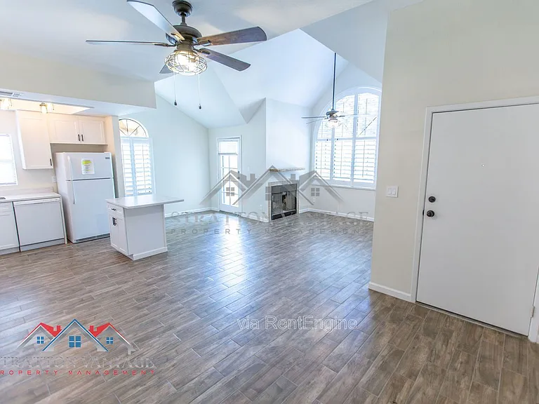 20 S Buena Vista Ave #208 — Photo 6