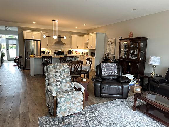 3rd image of 1115 Millwood Ave
