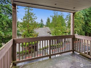 10506 NE 32nd Place #G203, Bellevue, WA