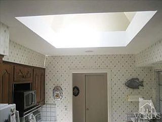 4th image of 4399 Sweet Briar St