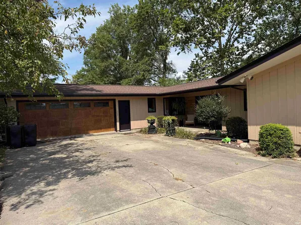 1105 W Clark St, Berne, IN 46711