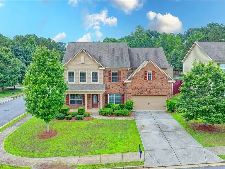 4228 Woods Creek Ln — Photo 1