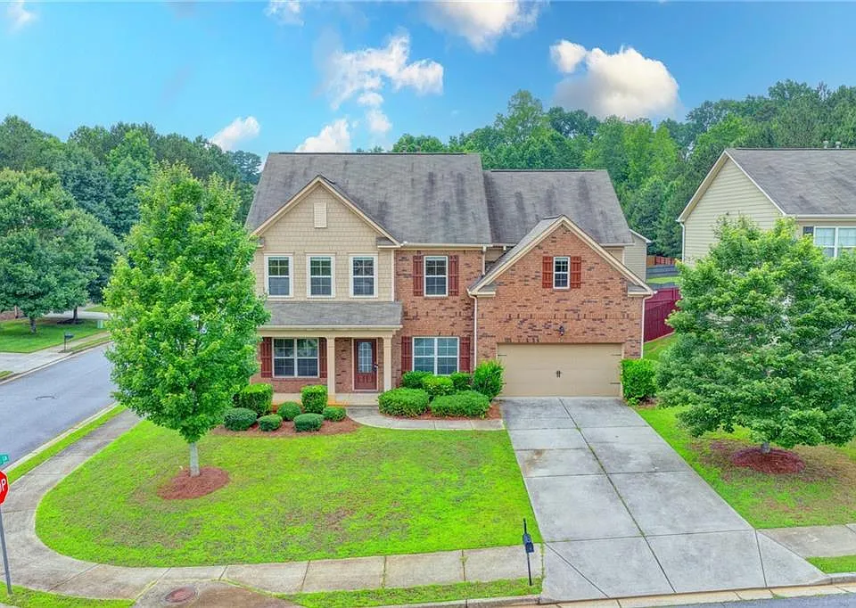 4228 Woods Creek Ln