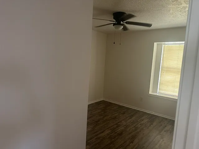 20918 Rivershadows Ln — Photo 3