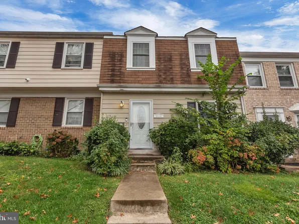 2212 Anvil Ln, Temple Hills, MD 20748