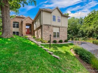 1026 Beau Brummel Dr, Dundee, IL 60118