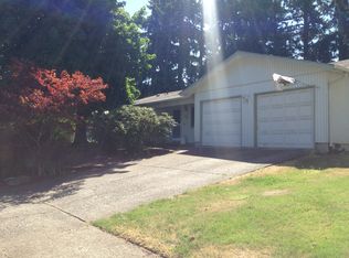 902 Travis Ave, Eugene, OR 97404