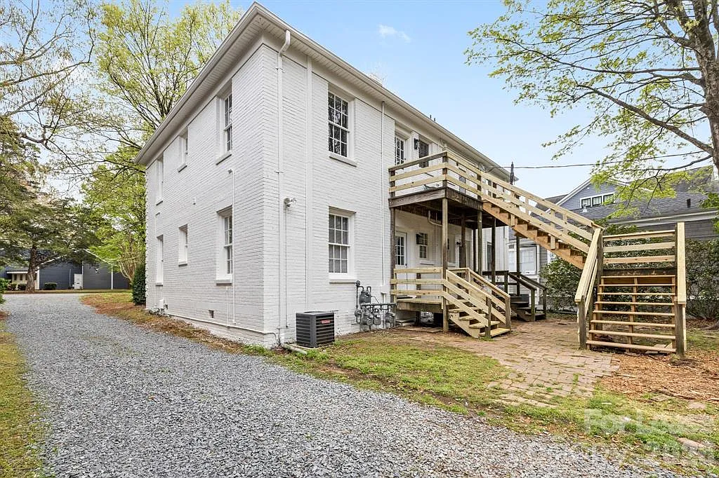 1 bed, 600 sqft, $1,795 — Photo 3