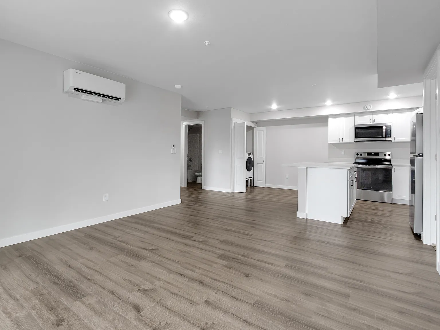 2 bed, 926 sqft, $2,200 — Photo 4
