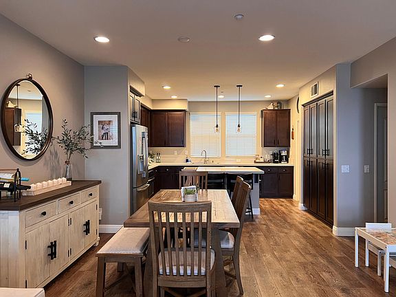 5th image of 2996 Beachwood Bluff Way