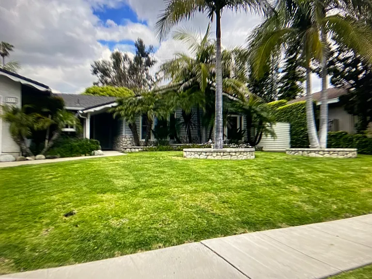 2219 E Altura Ave — Photo 2