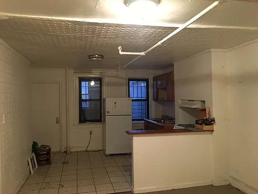 Rented by Metro Prop NY Corp | media 29