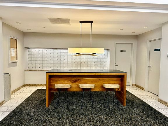 4th image of 1 Daniel Burnham Ct APT 924