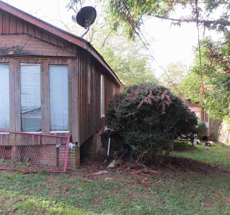 2nd image of 7 Hall St