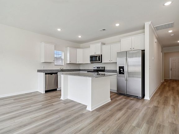 5th image of 1030 Curlew Cir