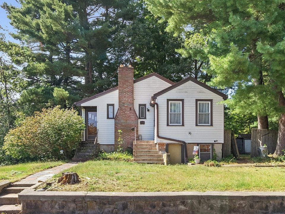 1st image of 2 Clark Cir