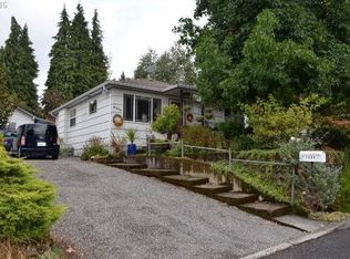 2204 E 17th St, Vancouver, WA 98661