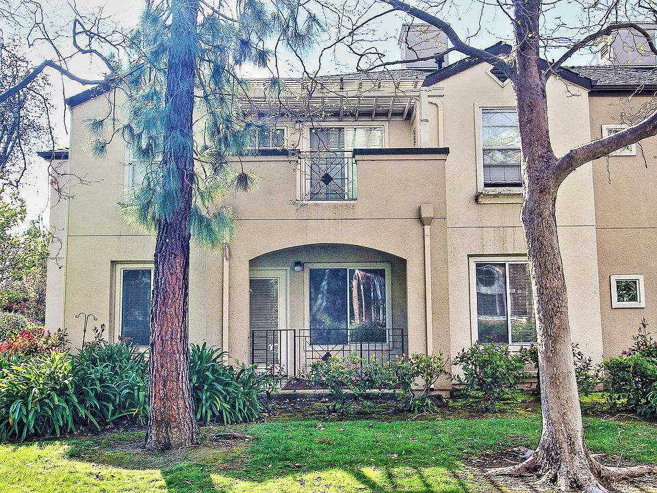1st image of 745 Overture Ct