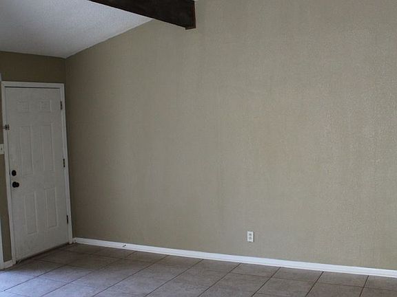 5th image of 416 Skyline Ave #B