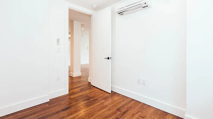 Rented by Nooklyn NYC LLC | media 41