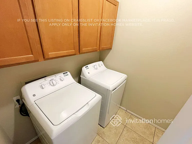 1923 S 80th Dr — Photo 14