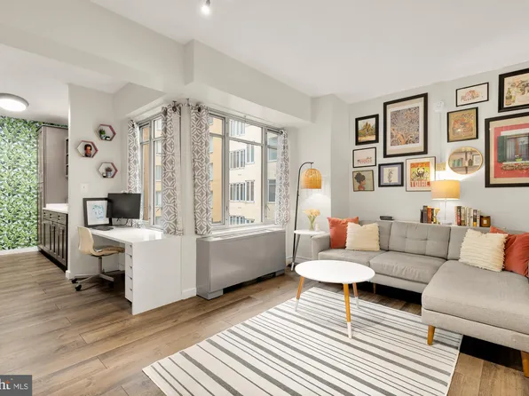 1711 Massachusetts Ave NW #216, Washington, DC 20036