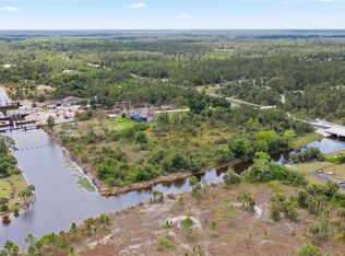 870 8th St NE, Naples, FL 34120