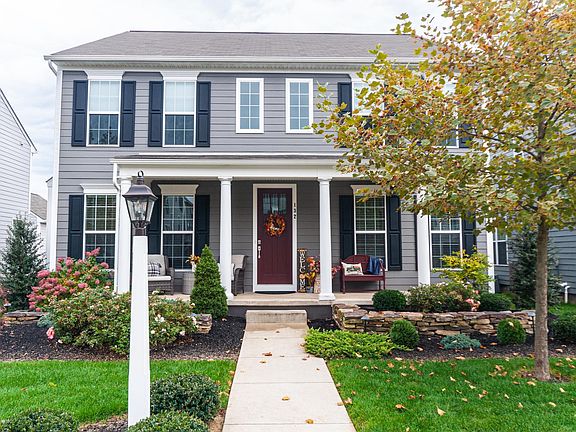 Beautiful Custom Landscaping