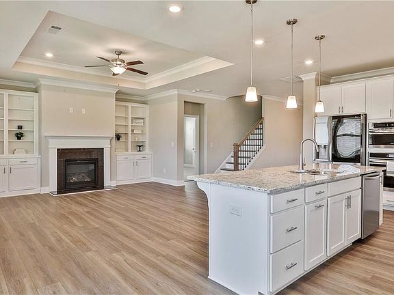 2nd image of 240 Hollis St