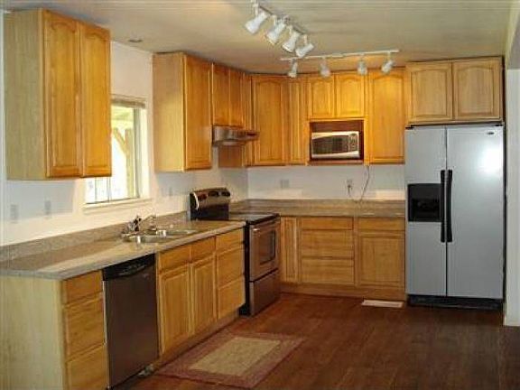 2nd image of 2769 Morts Ct