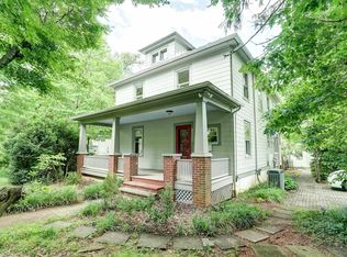 2425 Jefferson Park Ave, Charlottesville, VA 22903