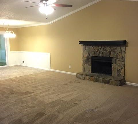 4th image of 710 Wayside Dr