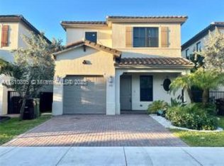 3316 W 98th Pl, Hialeah, FL 33018