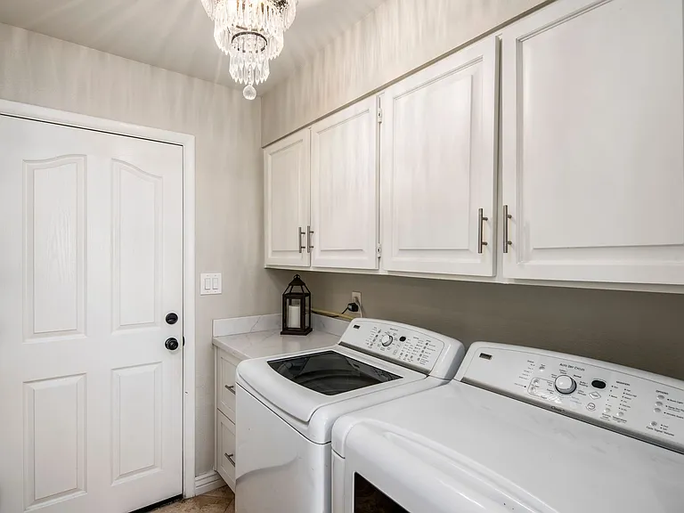 4909 E Sweetwater Ave — Photo 24