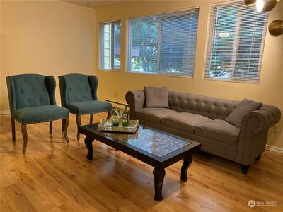 13433 Roosevelt Way N #103, Seattle, WA, 98133