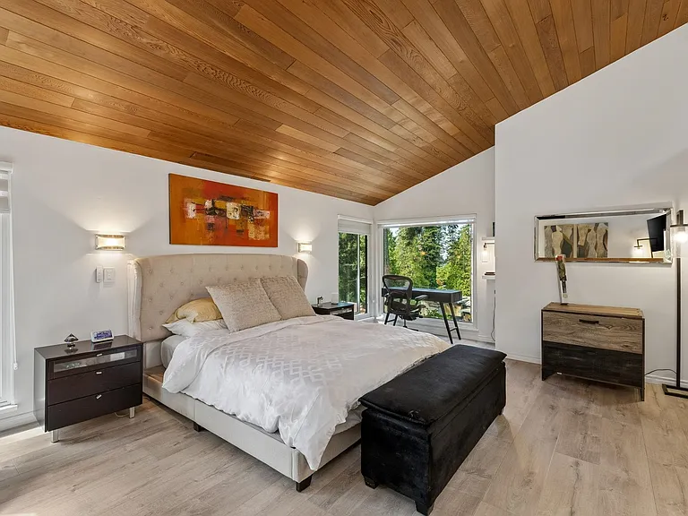 5620 Larson Pl — Photo 17