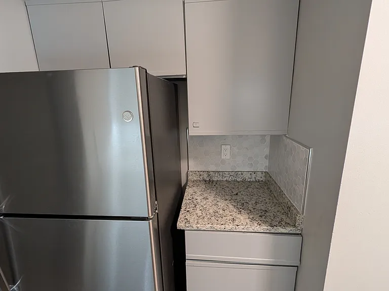 305B5 S Main St #B05 — Photo 3