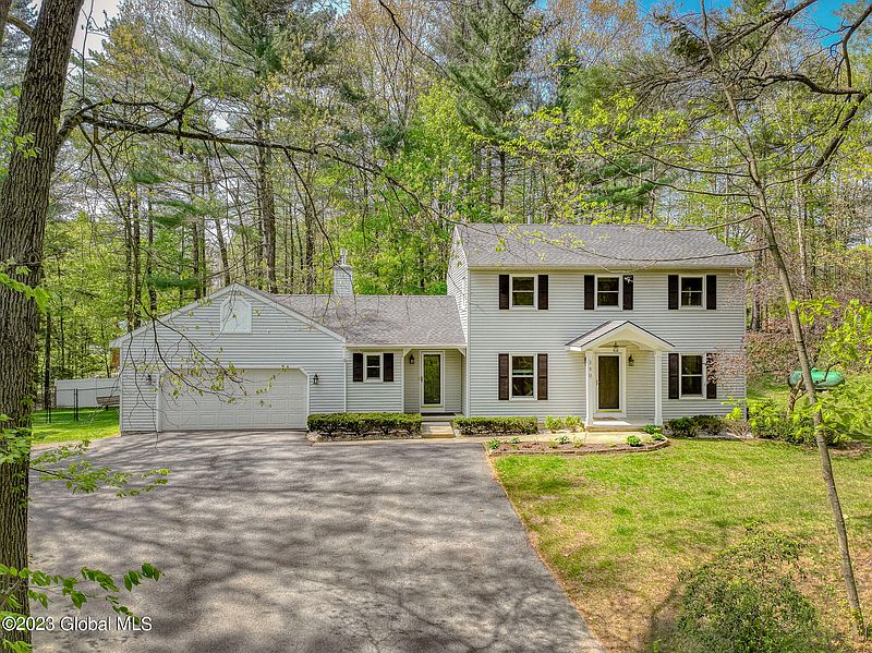 2nd image of 340 Burgoyne Road