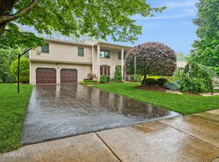 5 Stone Ln, Marlboro, NJ 07746